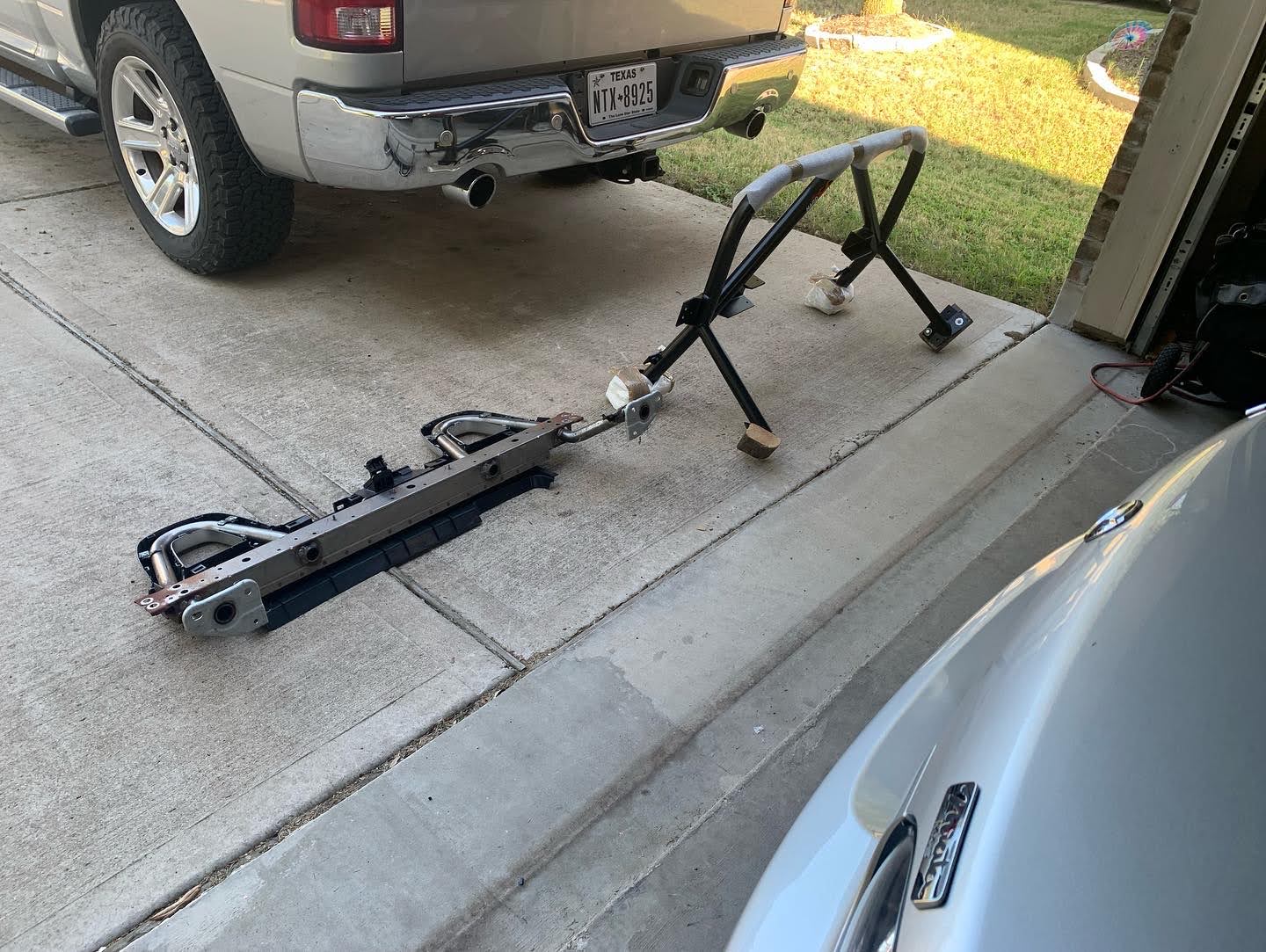 The roll bars compared.